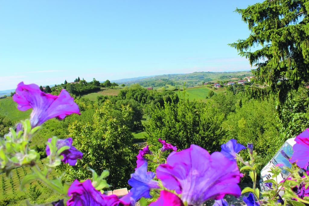 Alta Villa The Countryhouse Adults Only Boutique Bnb Vigliano d'Asti Camera foto