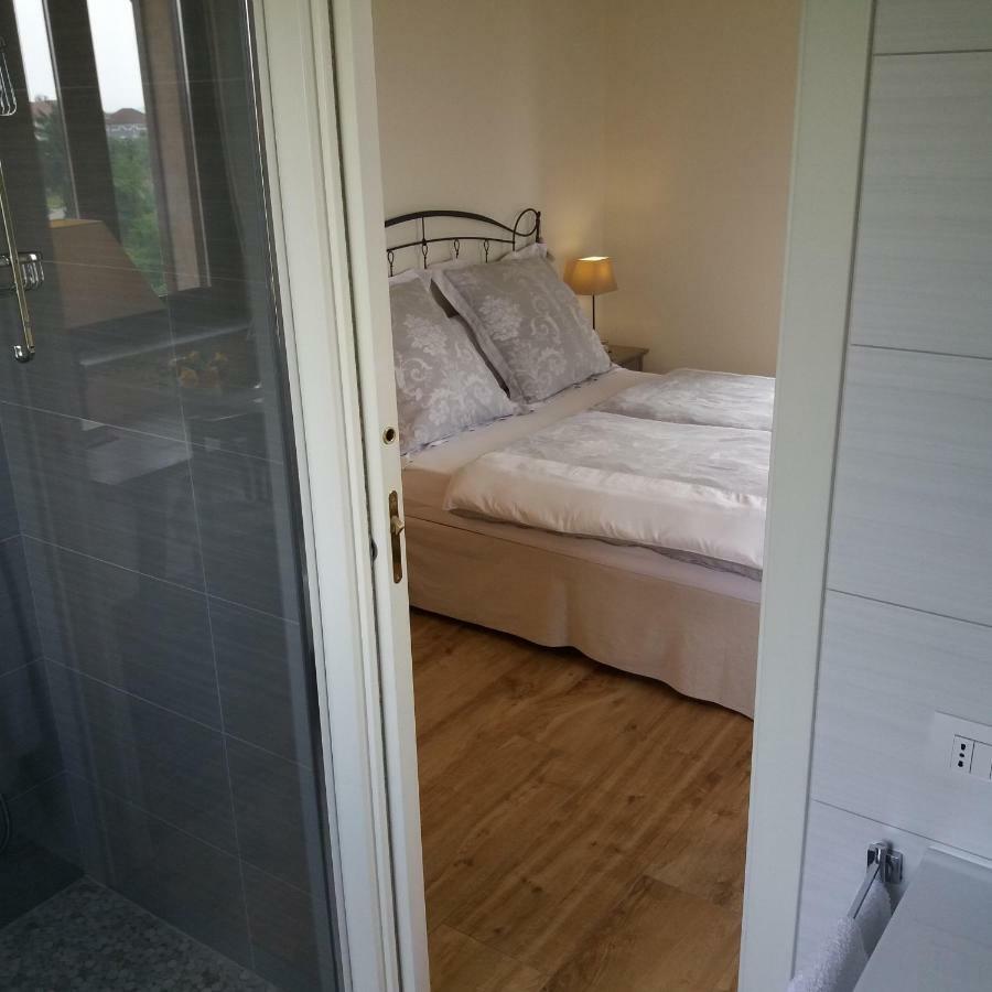 Alta Villa The Countryhouse Adults Only Boutique Bnb Vigliano d'Asti Esterno foto